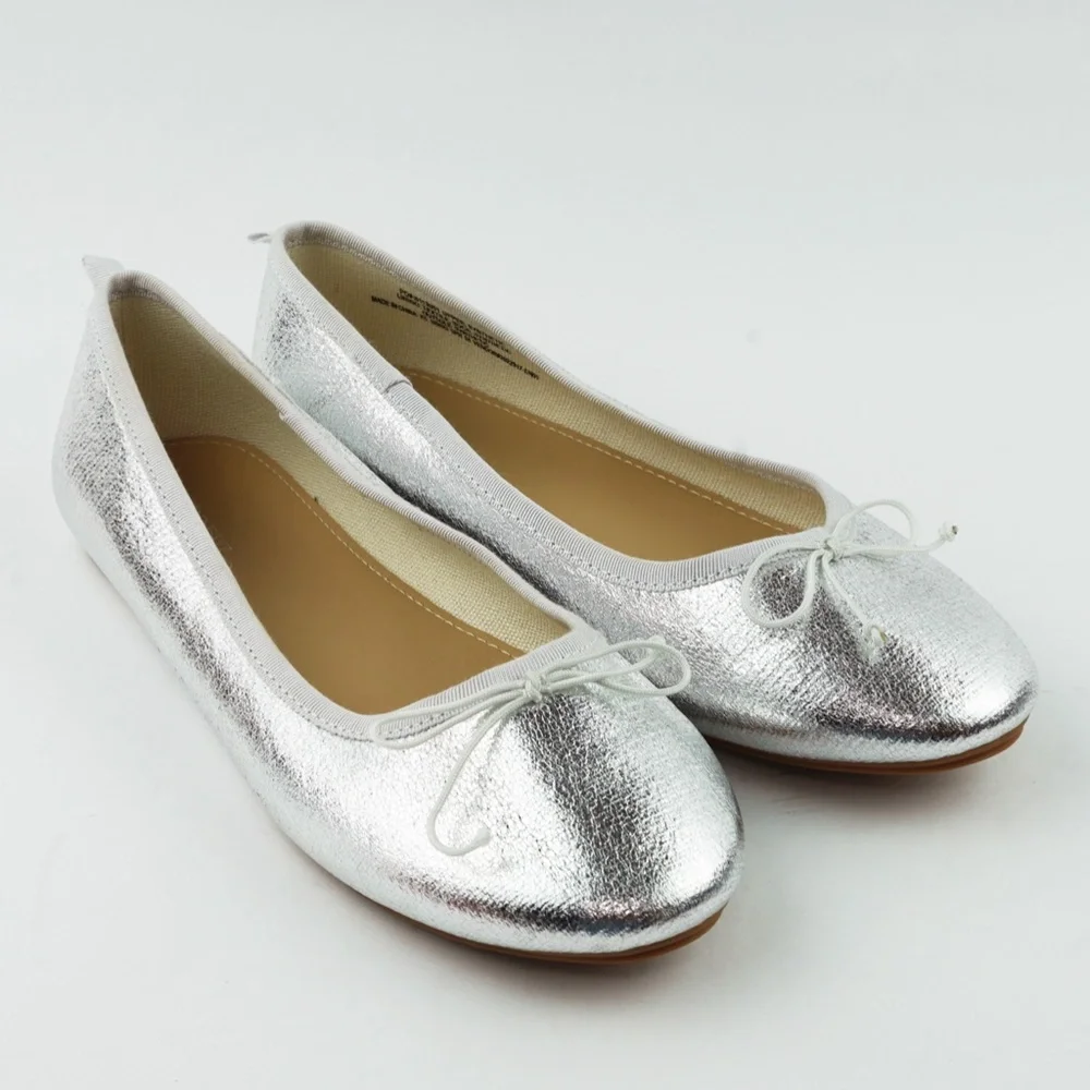 New CREWCUTS JCREW Girls Size 5 K5 Metallic Ballet Flats in Silver $59 BS623